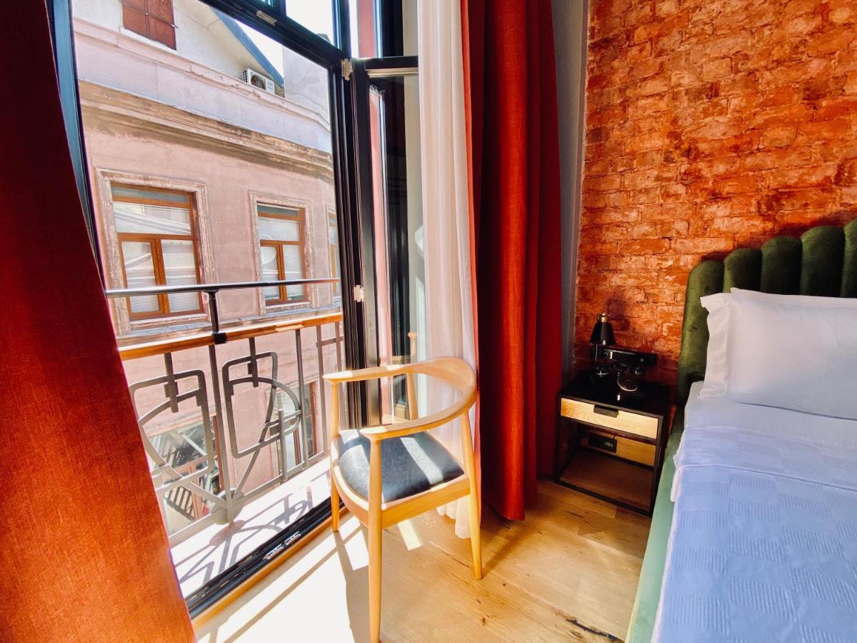 Ruz Hotels Istambul Exterior foto A room at the hotel