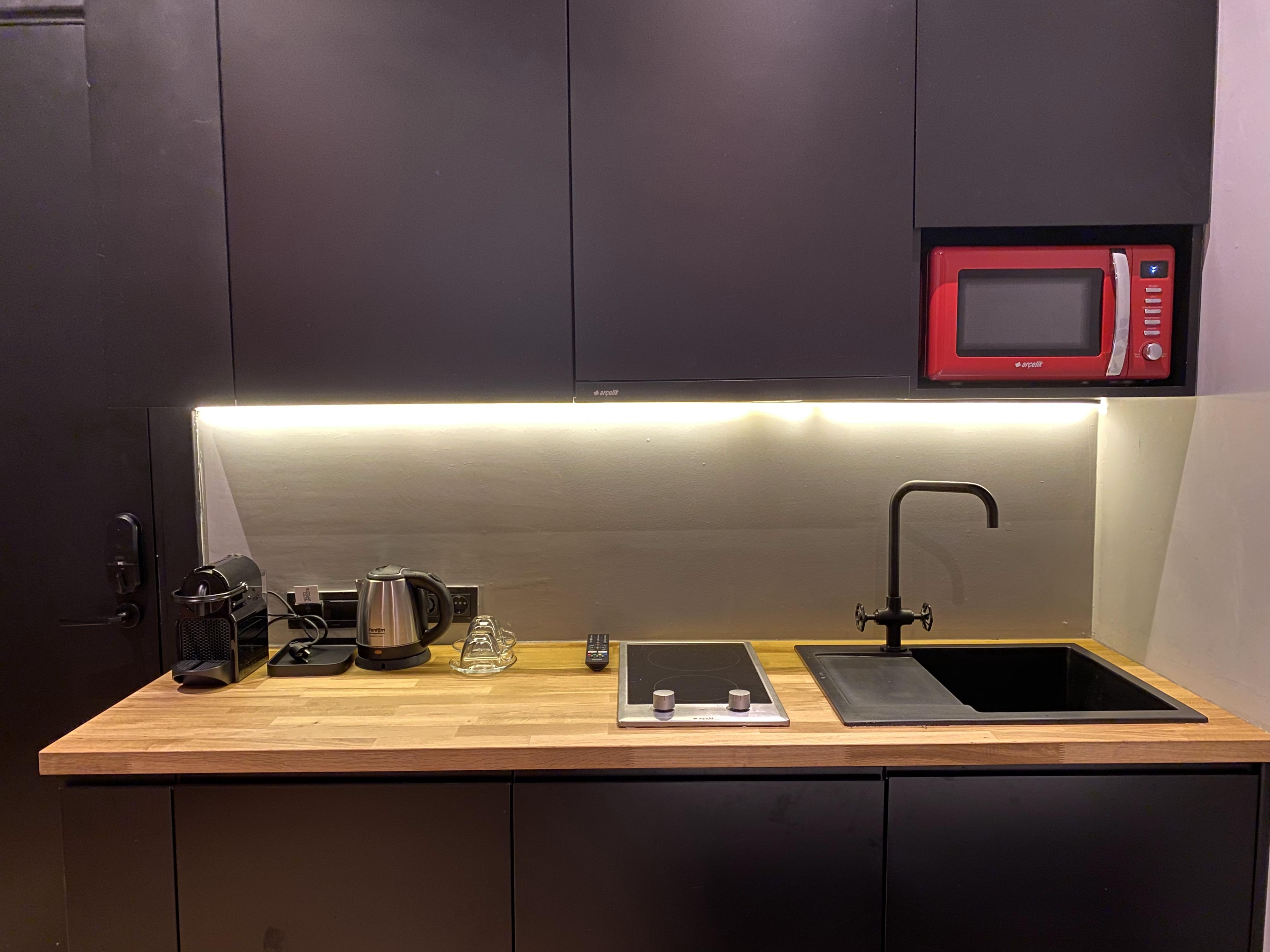 Ruz Hotels Istambul Exterior foto A modern kitchen