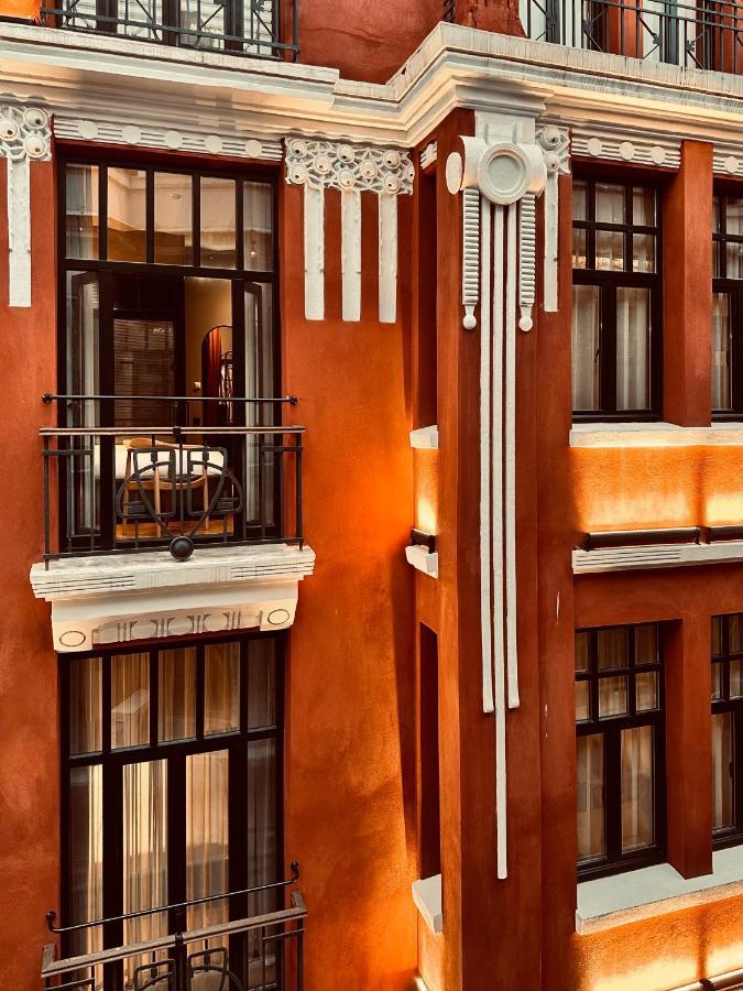 Ruz Hotels Istambul Exterior foto The windows of the hotel