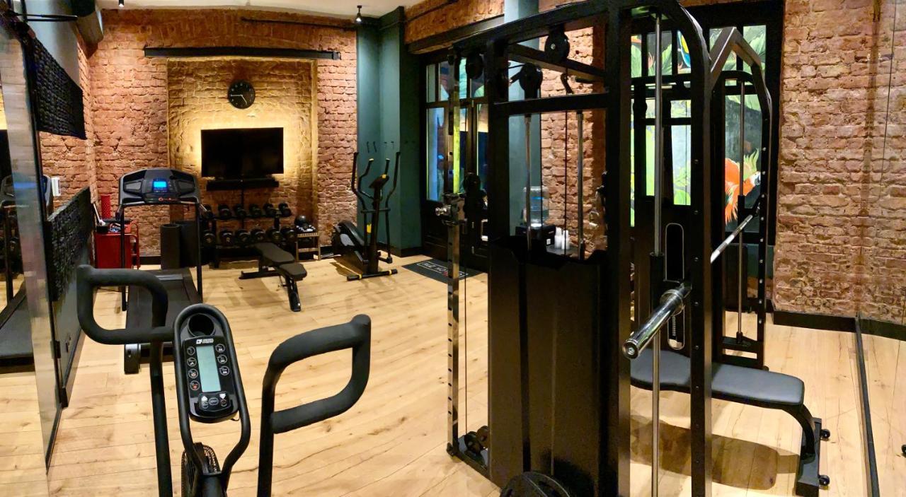 Ruz Hotels Istambul Exterior foto The gym at the hotel