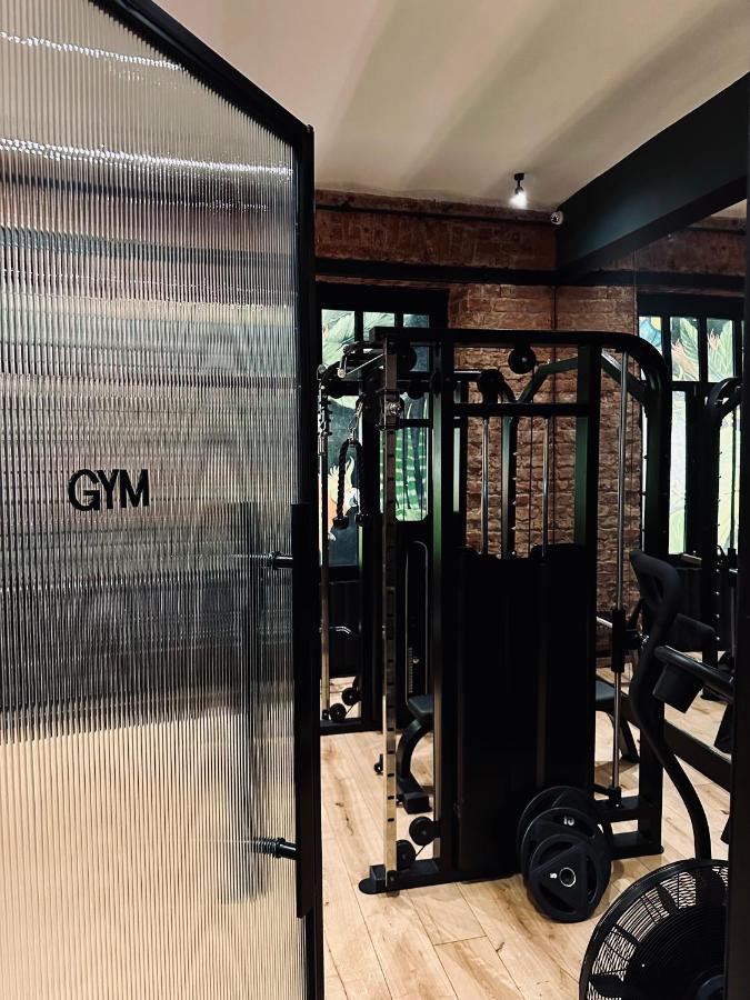 Ruz Hotels Istambul Exterior foto The gym at the hotel