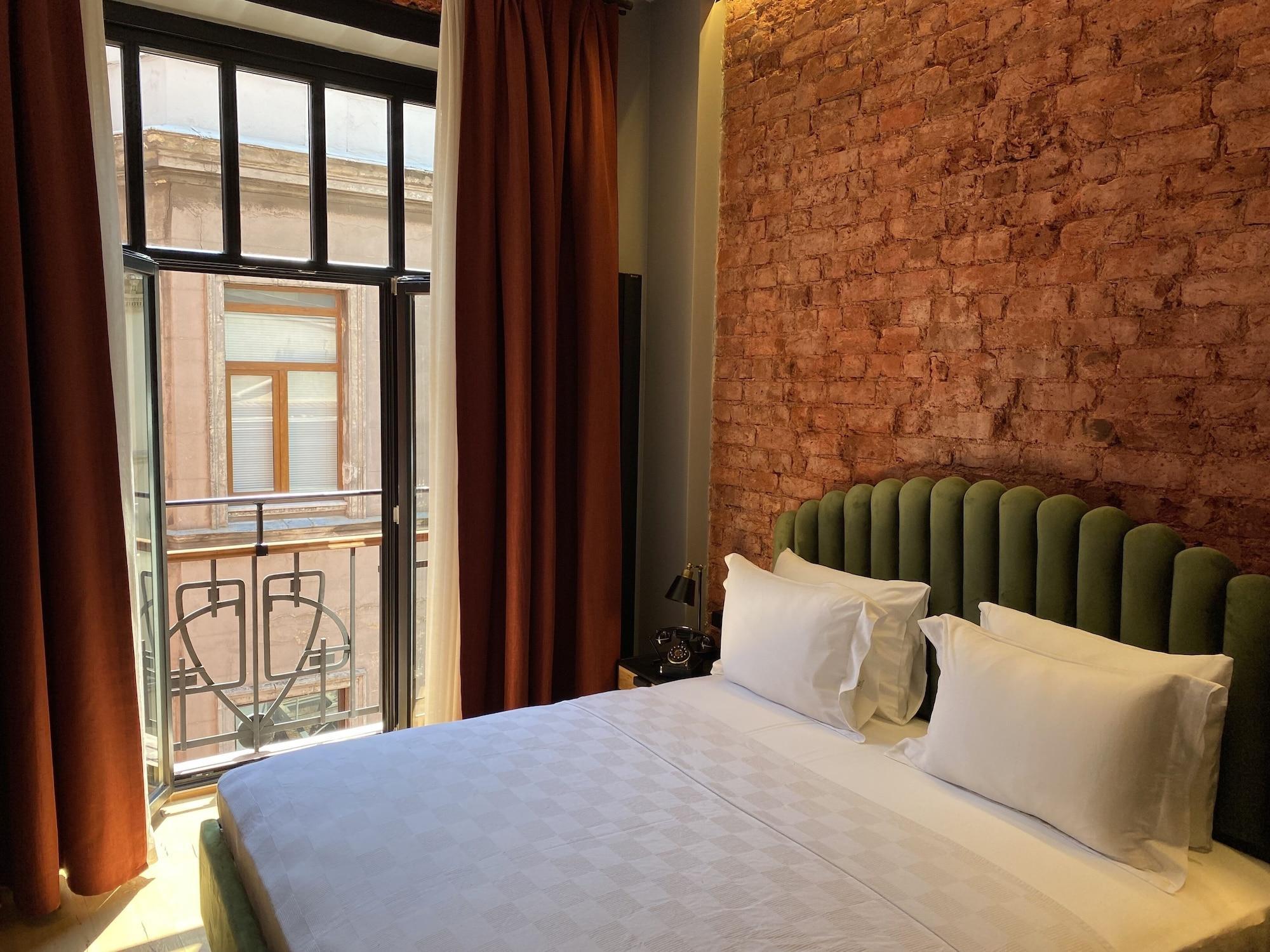 Ruz Hotels Istambul Exterior foto A room at the hotel